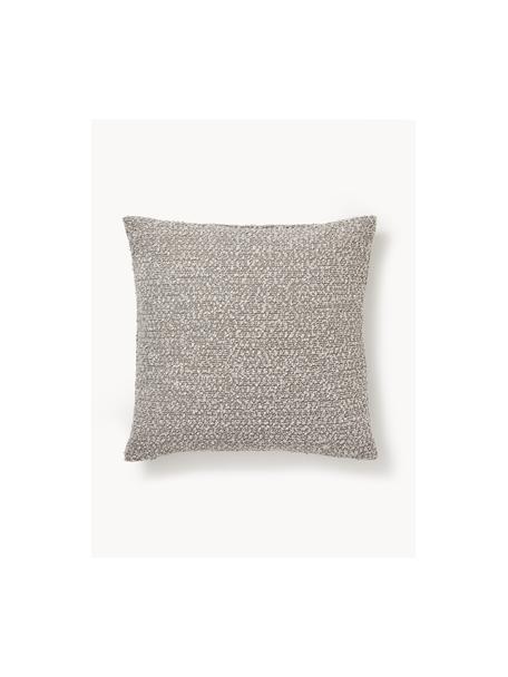 Housse de coussin en tissu bouclé Bellamie, Tissu bouclé (95 % polyester, 5 % polyacrylique)

Le bouclé est un matériau qui se caractérise par sa structure incurvée irrégulière. La surface caractéristique est créée par des boucles tissées de fils de différents types, qui confèrent au tissu une structure unique. La structure bouclée a un effet à la fois isolant et moelleux, ce qui rend le tissu particulièrement douillet, Bouclé grège, larg. 45 x long. 45 cm, 2 pièces