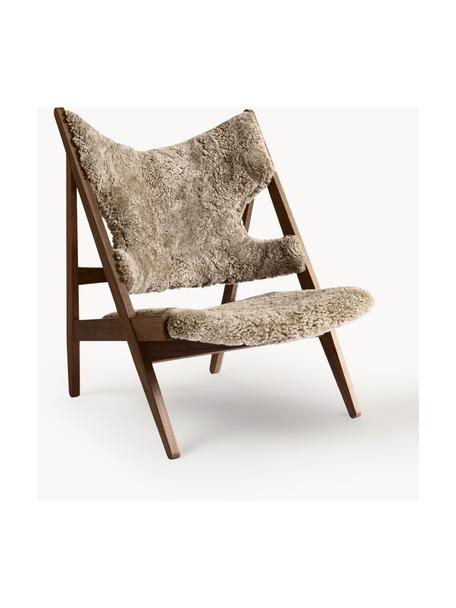 Fauteuil lounge en tissu peluche Knitting, Teddy taupe, bois de noyer, long. 71 x larg. 67 cm