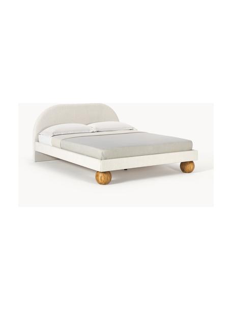 Cama tapizada con patas esfericas de madera Rena, Tapizado: 100% polipropileno Alta r, Estructura: madera de pino macizo, ag, Patas: madera de roble Este prod, Tejido Off White, madera de roble, An 160 x L 200 cm