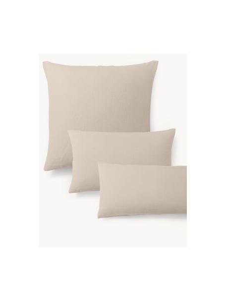 Funda de almohada de lino lavado Airy, 100% lino
Densidad de hilo 110 TC, calidad estándar

El lino es una fibra natural que se caracteriza por su transpirabilidad, durabilidad y suavidad. El lino es un material refrescante, absorbe la humedad intercambiándola con el ambiente, por lo que es ideal para temperaturas altas.

El material utilizado en este producto ha sido probado contra sustancias nocivas y está certificado según STANDARD 100 por OEKO-TEX®, 137, CITEVE., Gris pardo, An 50 x L 70 cm