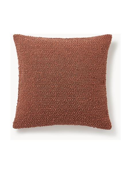 Housse de coussin 60x60 en tissu bouclé Bellamie, Tissu bouclé (95 % polyester, 5 % polyacrylique)

Le bouclé est un matériau qui se caractérise par sa structure incurvée irrégulière. La surface caractéristique est créée par des boucles tissées de fils de différents types, qui confèrent au tissu une structure unique. La structure bouclée a un effet à la fois isolant et moelleux, ce qui rend le tissu particulièrement douillet, Bouclé terracotta, larg. 45 x long. 45 cm, 2 pièces