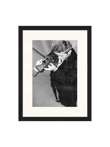 Foto incorniciata James Dean con macchina fotografica, Struttura: legno di faggio, certific, Immagine: stampa digitale su carta , Nero, bianco latte, Larg. 33 x Alt. 43 cm