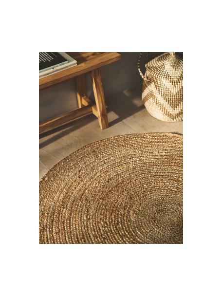 Runder Jute-Teppich Sharmila, handgefertigt, 100 % Jute

Da die Haptik von Jute-Teppichen rau ist, sind sie für den direkten Hautkontakt weniger geeignet., Braun, Ø 200 cm (Grösse L)