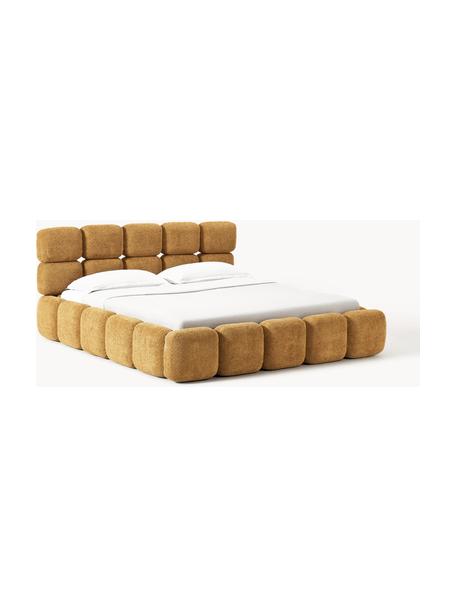 Cama tapizada de borreguillo bouclé Tayla, Tapizado: tejido borreguillo bouclé, Estructura: madera de abeto maciza, t, Patas: madera de abedul lacada E, Borreguillo bouclé ocre, An 180 x L 200 cm