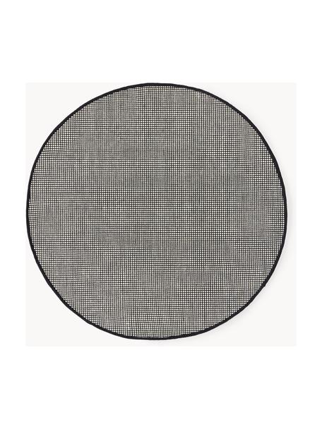 Kulatý vlněný koberec Amaro, ručně tkaný, 67 % vlna (certifikace RWS), 33 % bavlna

V prvních týdnech používání vlněných koberců se může objevit charakteristický jev uvolňování vláken, který po několika týdnech používání., Černá, krémově bílá, Ø 150 cm (velikost M)