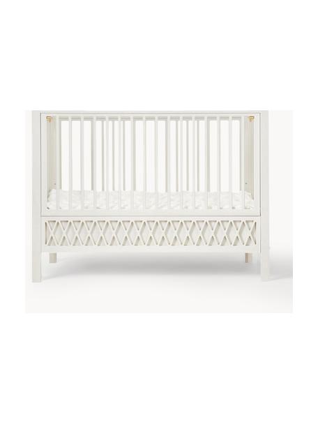 Lit de bébé ajustable Harlequin, 60 x 120 cm, Bois de pin, MDF, laqué sans COV couleur

Ce produit est fabriqué à partir de bois certifié FSC® issu d'une exploitation durable, Bouleau blanc cassé laqué, larg. 60 x long. 120 cm