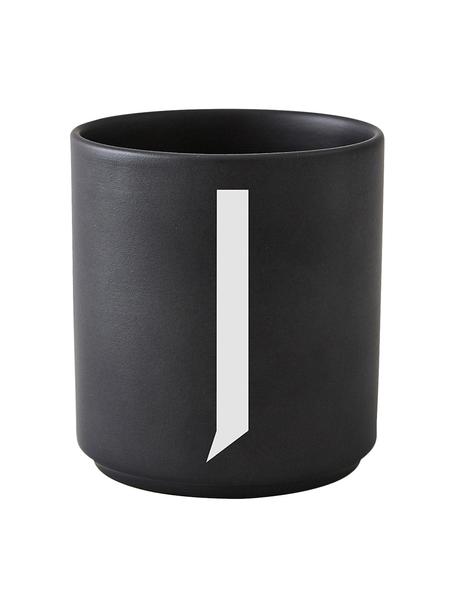 Designový pohárek s písmenem Personal (varianty od A do Z), Porcelán Fine Bone China
Fine Bone China je jemný porcelán, který se vyznačuje zejména svým zářivým a průsvitným leskem, Černá, bílá, Pohárek J, 250 ml