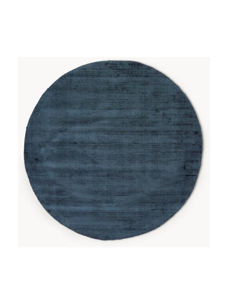 Alfombra redonda artesanal de viscosa Jane, Parte superior: 100% viscosa, Reverso: 100% algodón El material , Azul oscuro, Ø 115 cm (Tamaño S)