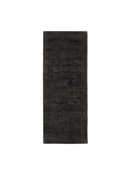 Ručne tkaný behúň z viskózy Jane, Antracitová, Š 80 x D 200 cm
