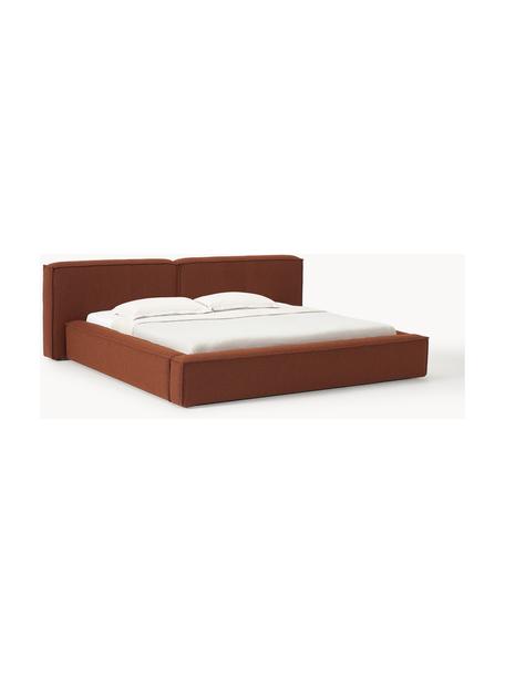 Cama tapizada en tejido bouclé Lennon, con espacio de almacenamiento, Funda: Bouclé (80% poliéster, 20, Estructura: madera de pino maciza con, Patas: madera, plástico Este pro, Bouclé terracota, An 268 x L 243 cm (colchón 200 x 200 cm)