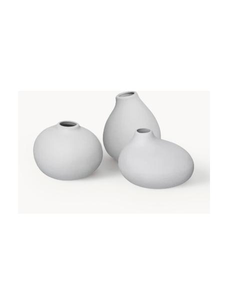 Petits vases en porcelaine Nona, 3 élém., Porcelaine, Gris clair, Lot de différentes tailles