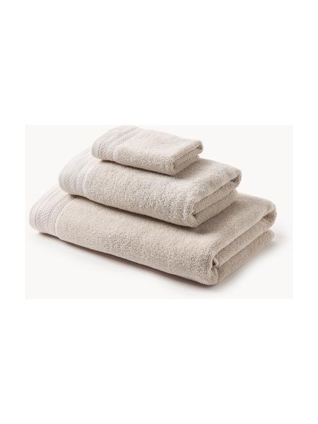 Set di 6 asciugamani in cotone organico Premium, varie misure, 100% cotone organico certificato GOTS (Global Organic Textile Standard)
Qualità pesante, 600 g/m²

Il materiale utilizzato in questo prodotto è testato per le sostanze nocive e certificato secondo lo STANDARD 100 by OEKO-TEX®, IS025 189577, OETI., Beige chiaro, Set da 3 (asciugamano ospite, asciugamano e telo bagno)