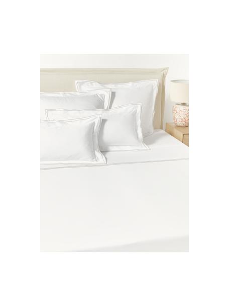 Drap plat en satin de coton Carlotta, Blanc crème, brun, larg. 240 x long. 280 cm