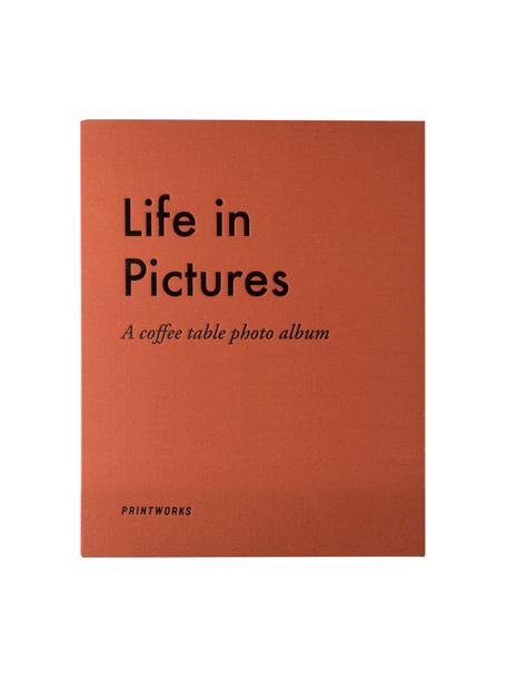 Fotoalbum Life In Pictures, 55 % Graupappe, 18 % Polyester, 15 % Papier, 2 % Baumwolle

Dieses Produkt wird aus nachhaltig gewonnenem, FSC®-zertifiziertem Holz gefertigt., Orange, Schwarz, B 32 x H 26 cm