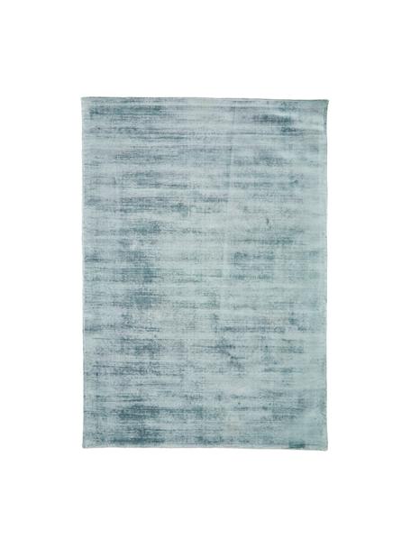 Ručně tkaný viskózový koberec Jane, Ledově modrá, Š 80 cm, D 150 cm (velikost XS)