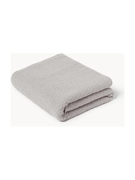 Strickdecke Everly aus Chenille, 100 % Polyester (recycelt), GRS-zertifiziert

Das in diesem Produkt verwendete Material ist schadstoffgeprüft und zertifiziert nach STANDARD 100 by OEKO-TEX®, 11.HIN.00050., Hellgrau, B 150 x L 200 cm