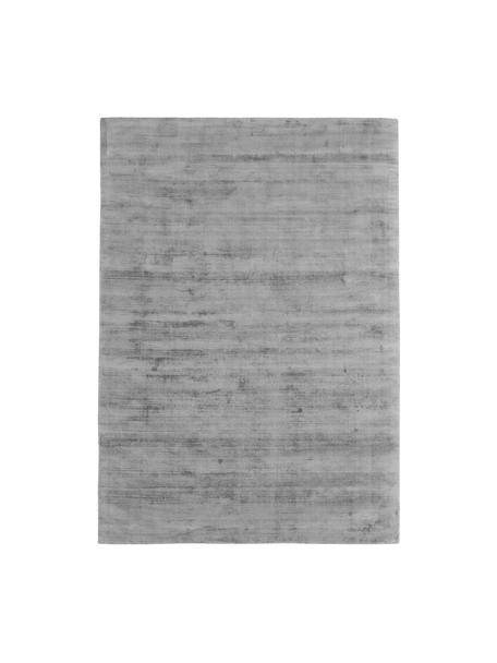 Handgeweven viscose vloerkleed Jane in grijs, Bovenzijde: 100% viscose, Onderzijde: 100% katoen, Grijs, B 80 x L 150 cm (maat XS)