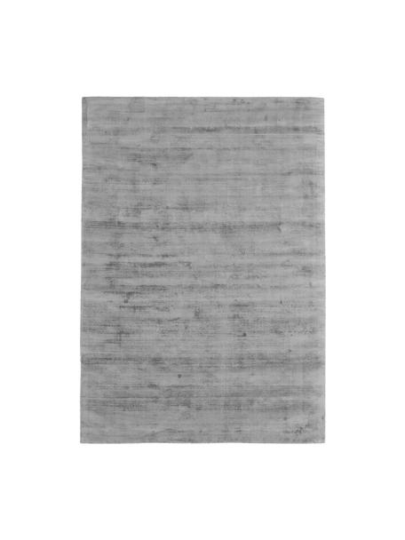 Handgeweven viscose vloerkleed Jane in grijs, Bovenzijde: 100% viscose, Onderzijde: 100% katoen, Grijstinten, B 80 x L 150 cm (maat XS)