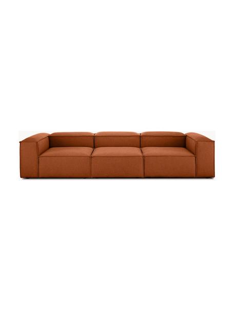 Modulaire bank Lennon (4-zits), Bekleding: polyester De slijtvaste b, Frame: massief grenenhout, FSC-g, Poten: kunststof, Geweven stof terracottakleurig, B 327 x D 119 cm
