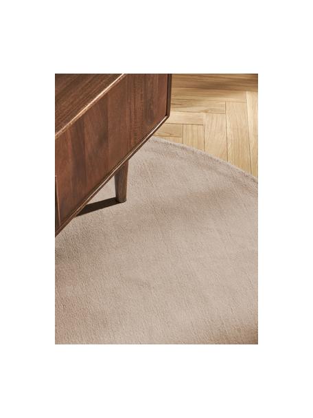 Tapis rond en viscose tissé main Jane, 100 % viscose

Le matériau est certifié STANDARD 100 OEKO-TEX®, HOHENSTEIN HTTI, 17.HIN.14404, Beige clair, Ø 300 cm (taille XXL)