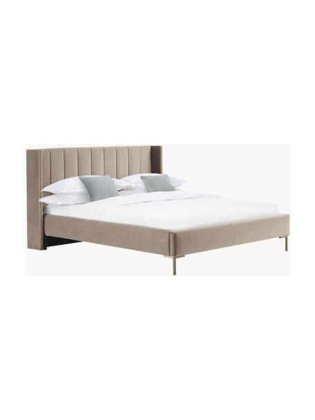 Gestoffeerd fluwelen bed Dusk, Bekleding: polyester fluweel Met 30., Frame: massief grenenhout en pla, Poten: gepoedercoat metaal Dit p, Fluweel taupe, B 200 x L 200 cm