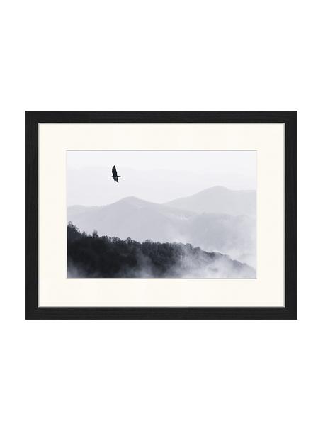 Ingelijste digitale print Bird Flying Over Misty Hills, Afbeelding: digitale print op papier,, Lijst: gelakt hout, Zwart, wit, 43 x 33 cm