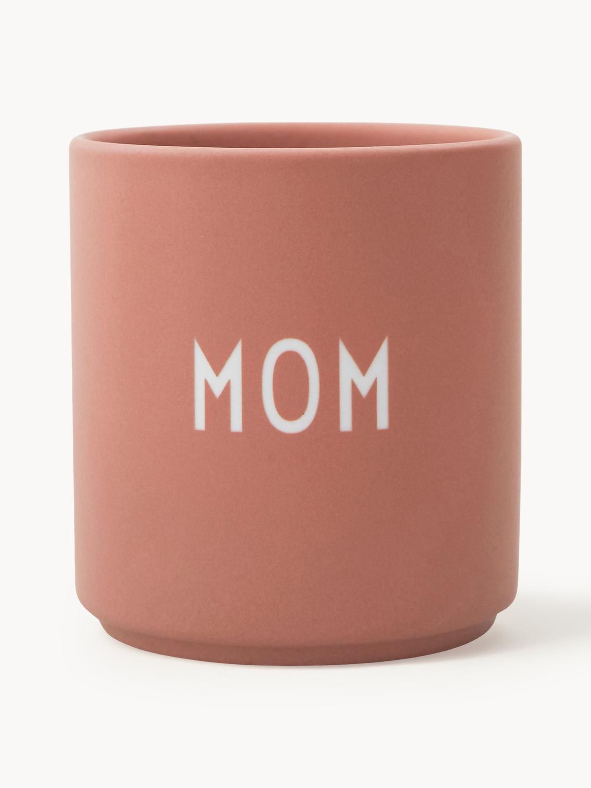 Design Becher Favourite MOM/LOVE mit Schriftzug auf Vorder- & Rückseite