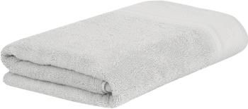 Handdoek Premium in verschillende formaten, met klassiek sierborduursel