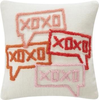 Housse de coussin design à motifs tuftés Xoxo