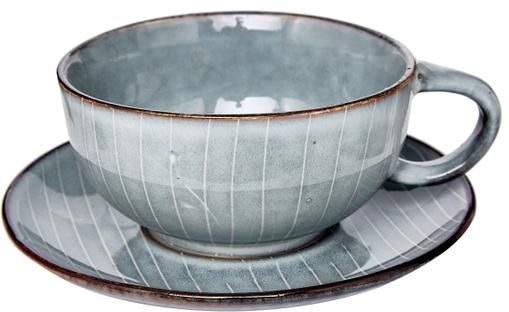 Handgemachte Tasse mit Untertasse Nordic Sea aus Steingut